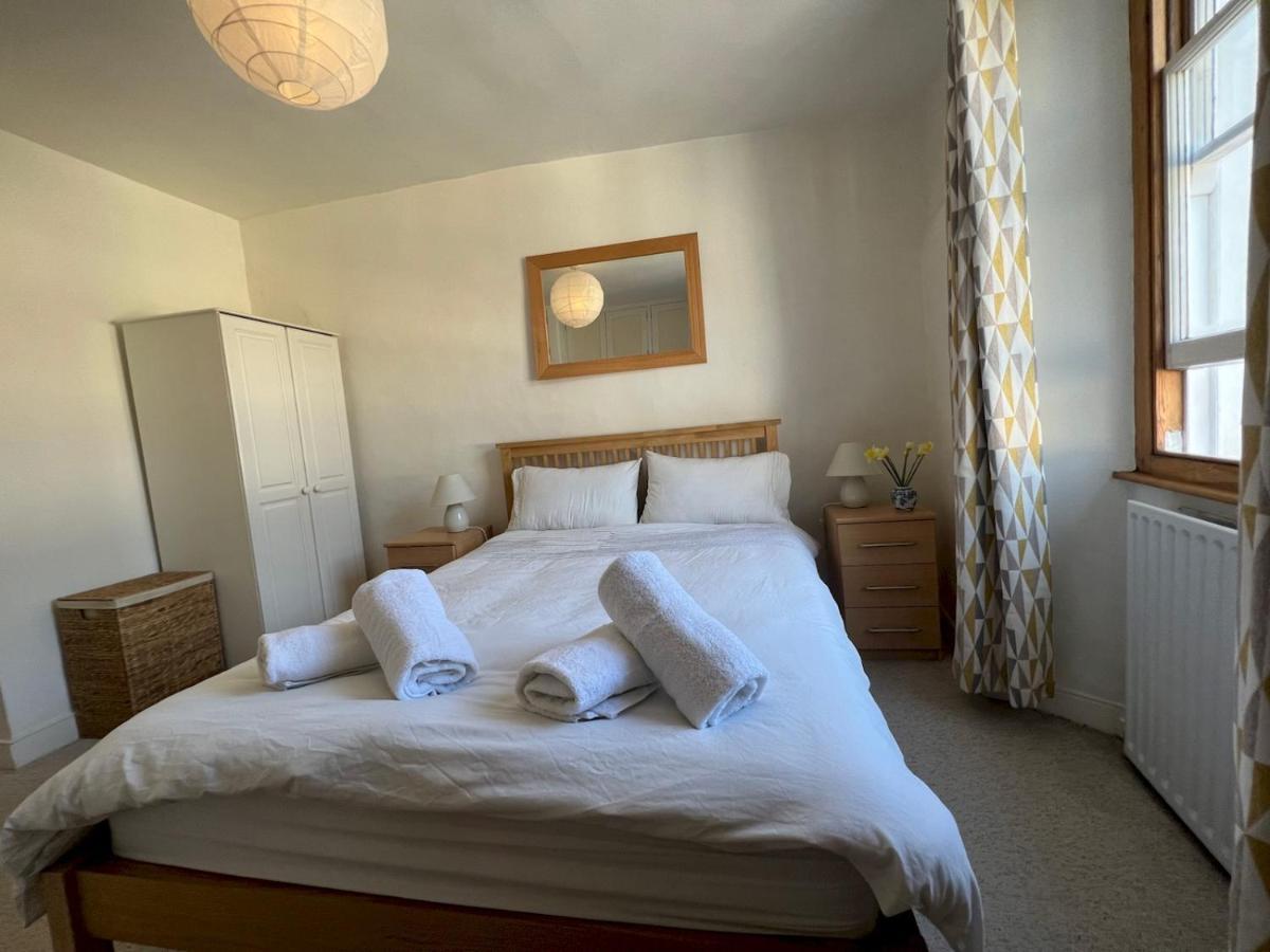 Pass The Keys 64 Church Street Characterful 2-Bed Cottage In The Heart Of Town Kingsbridge  Ngoại thất bức ảnh