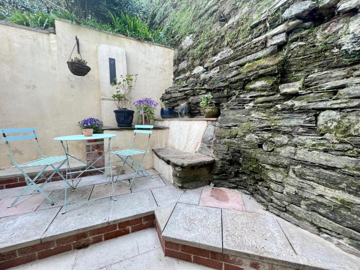 Pass The Keys 64 Church Street Characterful 2-Bed Cottage In The Heart Of Town Kingsbridge  Ngoại thất bức ảnh