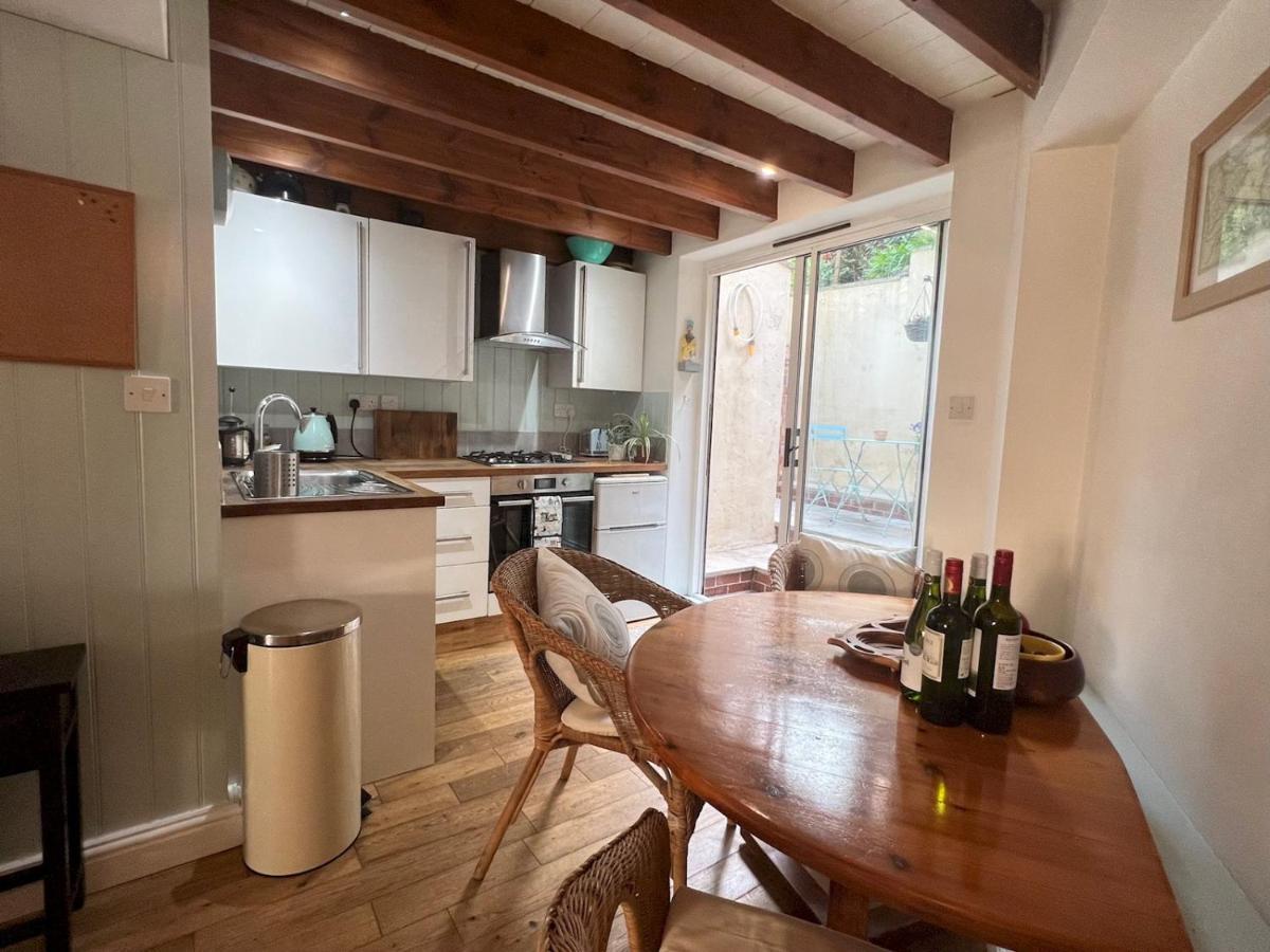 Pass The Keys 64 Church Street Characterful 2-Bed Cottage In The Heart Of Town Kingsbridge  Ngoại thất bức ảnh